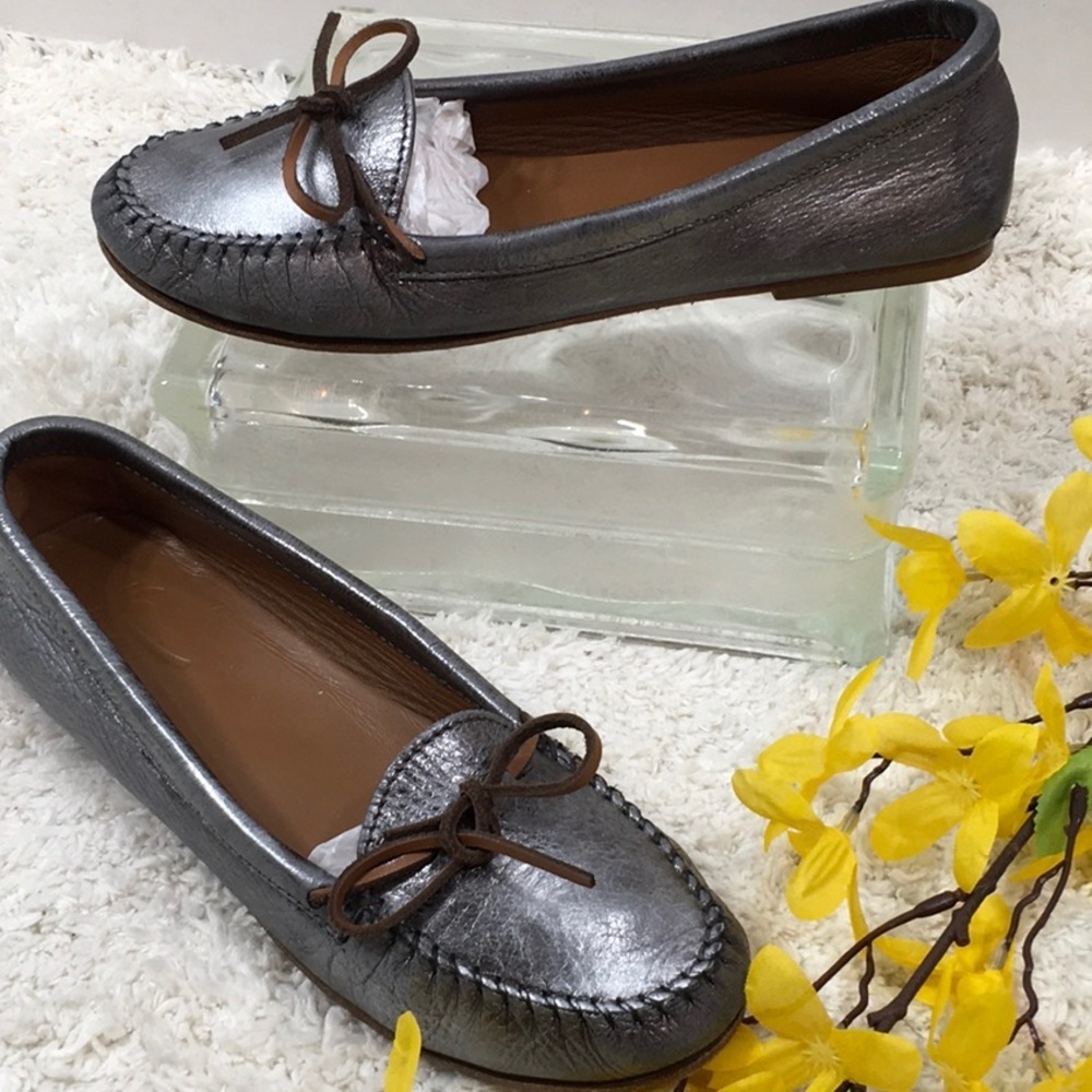Tomas Maier silver metallic leather loafers